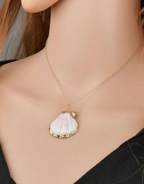 Load image into Gallery viewer, Heartbeats Seashell Necklace Set of 3 – Natural Ocean-Inspired Jewelry
